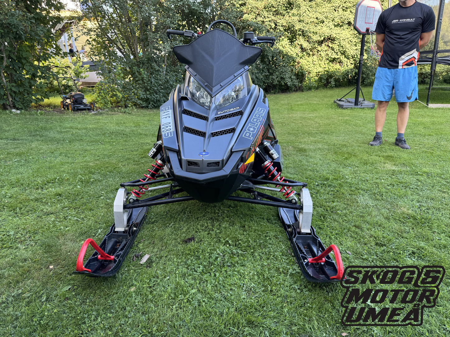 Polaris 800 Switchback Assault - Skog & Motor Umeå -